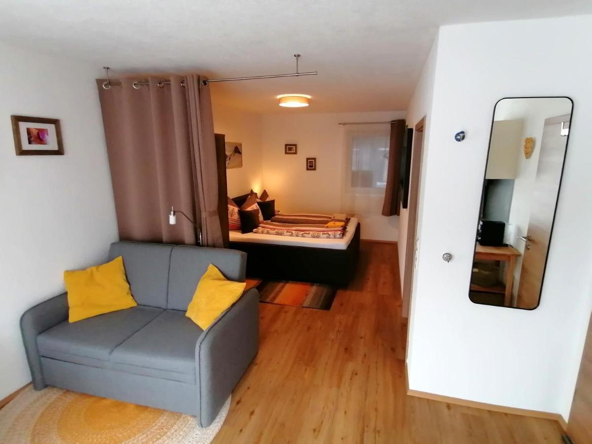 Bergperle Apartments & Mountain Sport 弗利斯 外观 照片