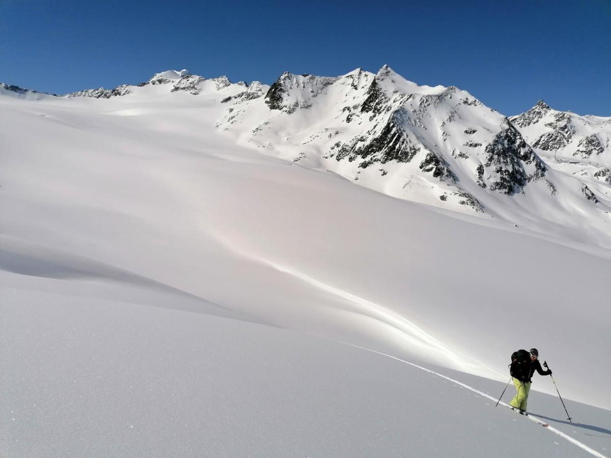 Bergperle Apartments & Mountain Sport 弗利斯 外观 照片