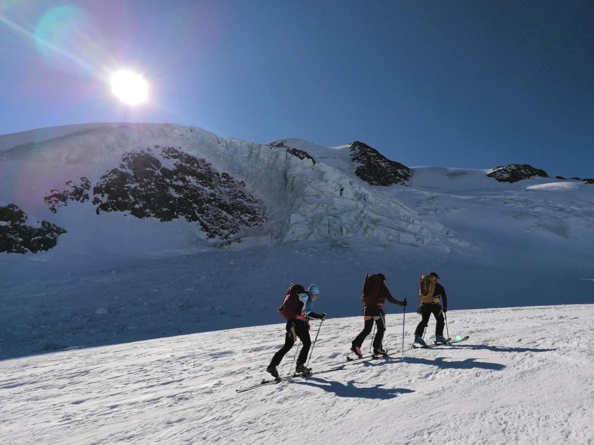 Bergperle Apartments & Mountain Sport 弗利斯 外观 照片